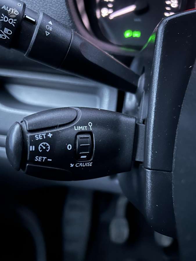 
								Peugeot Expert, 2.0 l., keleivinis mikroautobusas full									